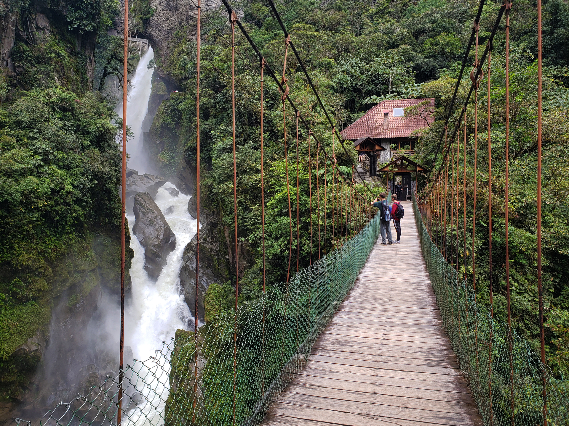 Ecuador-Waterfall